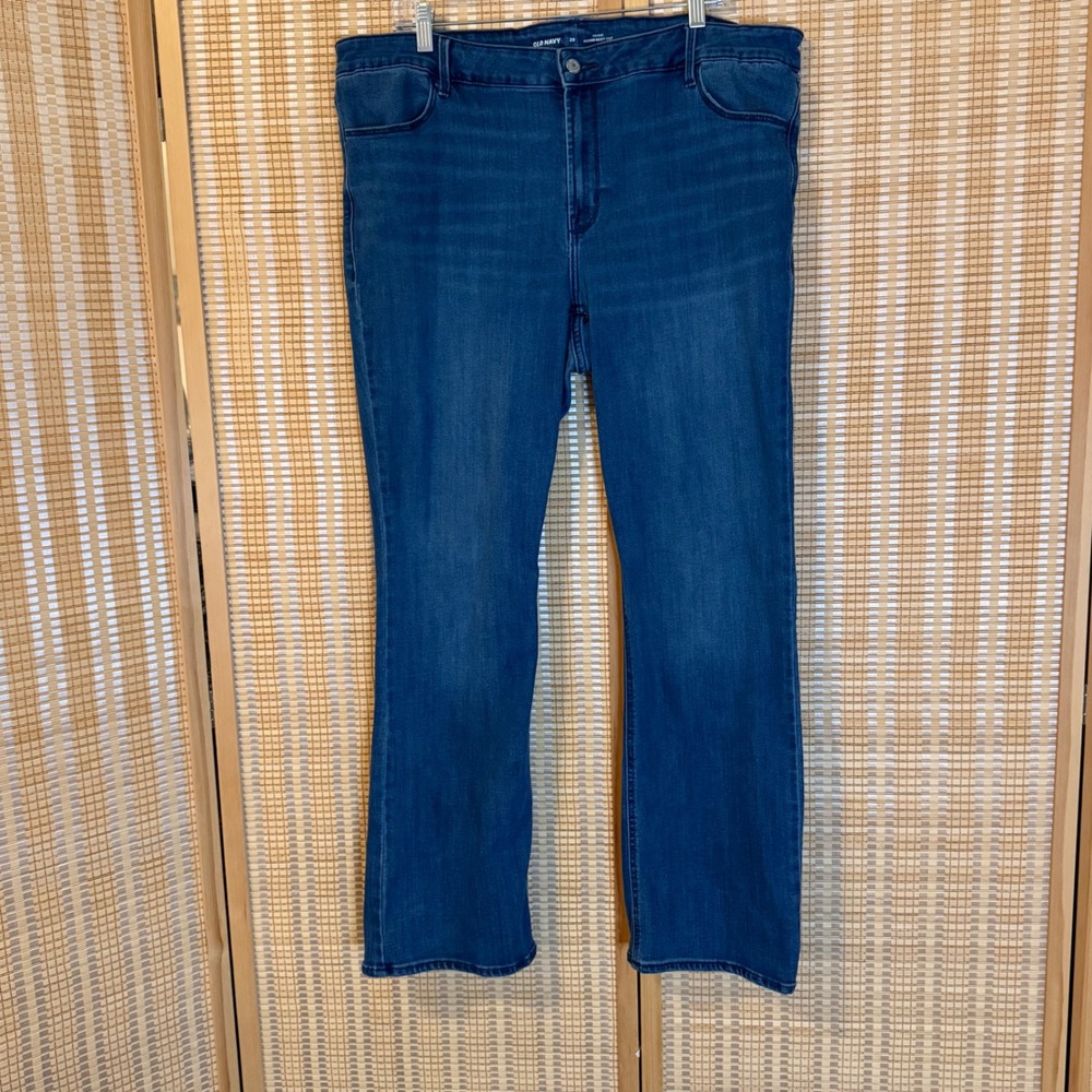 Old Navy Kicker Boot-Cut Jeans Womens 20 Mid-Rise Medium Wash Blue Denim‎ Boho